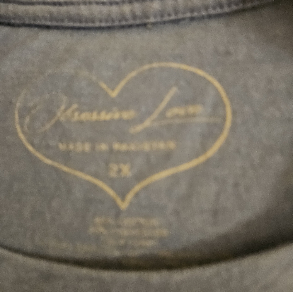 Ladies tee - Picture 2 of 3